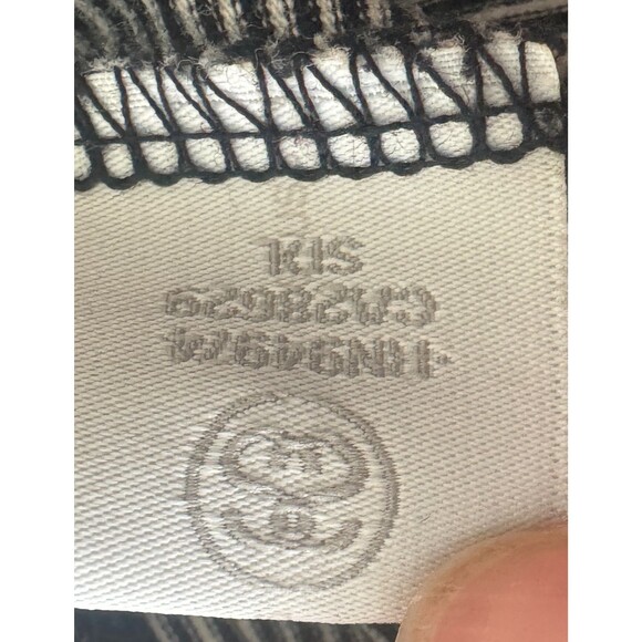 Stüssy Crop Top Size XS Black and White Streetwear Skate Grunge Surf - Picture 9 of 9